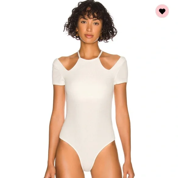 ASTR The Label - Picture 2 of 5